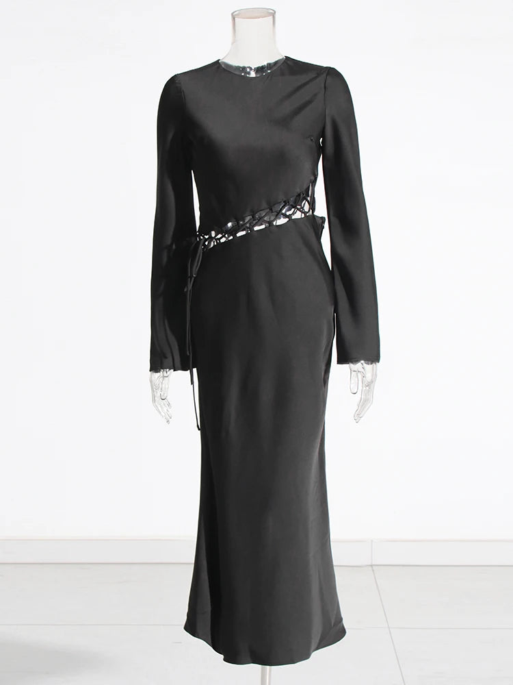 Zalia Atelier | Black long dress with long sleeves and waist cutout with lace up