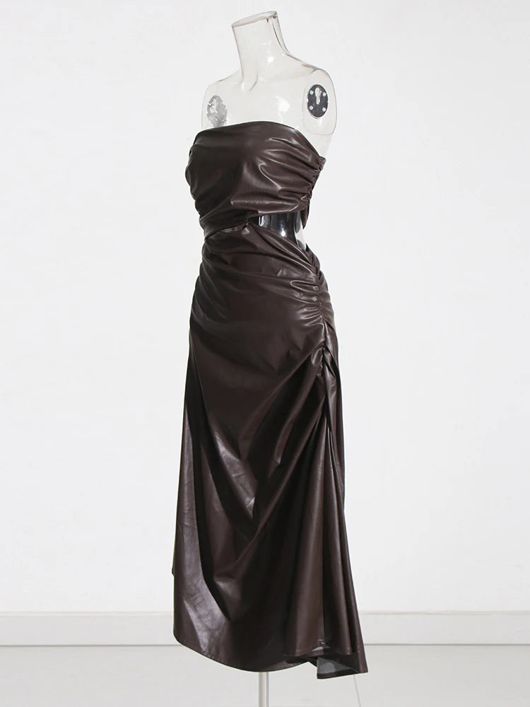 Zalia Atelier | Coffee brown strapless dress with waist cutout