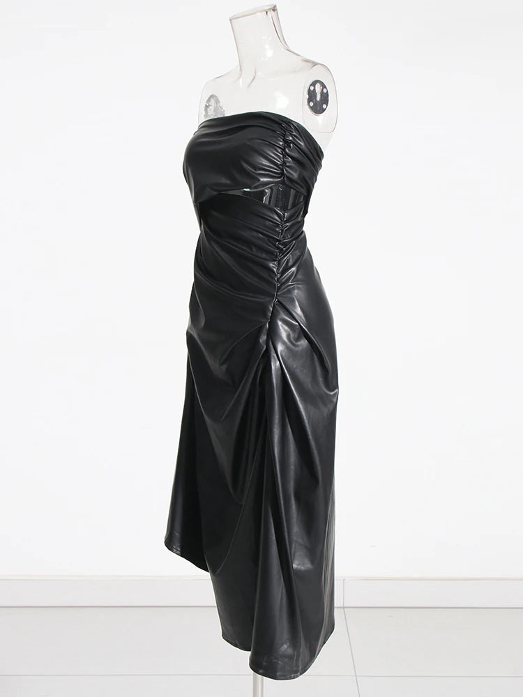 Zalia Atelier | Black strapless dress with waist cutout