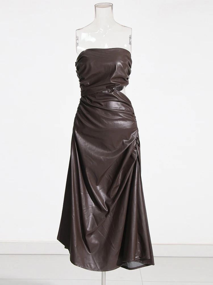 Zalia Atelier | Coffee brown strapless dress with waist cutout