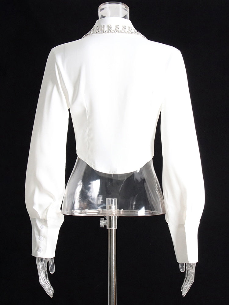 Elegant slim fit cropped blouse with diamond collar design