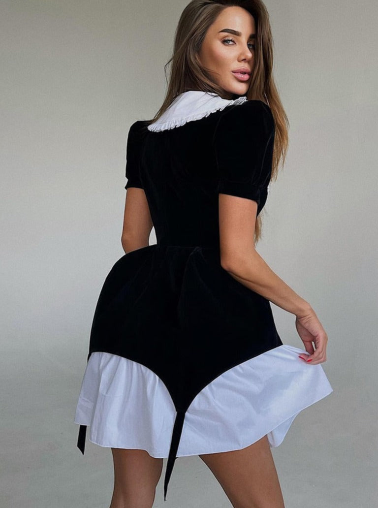 Puff sleeves mini dress with white doll collar 